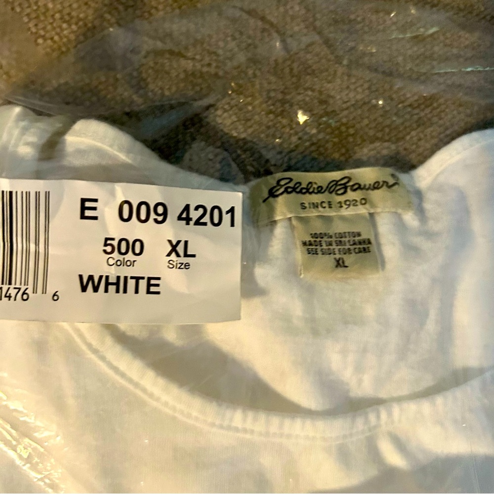 Xl Women’s white casual t-shirt new from storage